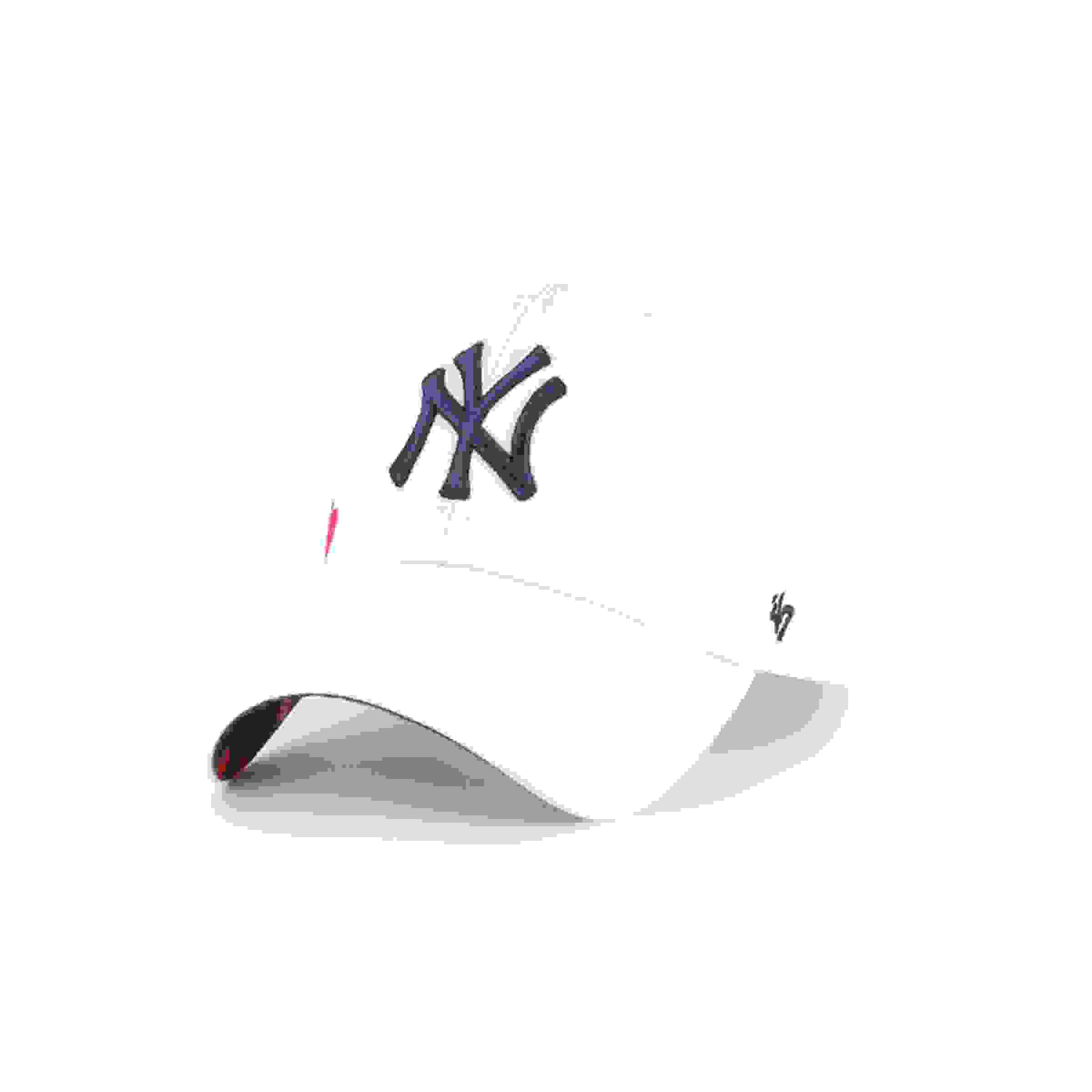 47 New York Yankees Big Apple Cleanup White/Navy Snapback Hat
